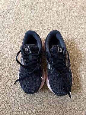 Brooks Glycerine 19
Black Ombré Metallic
Road Running Sneakers-Women's Size 7